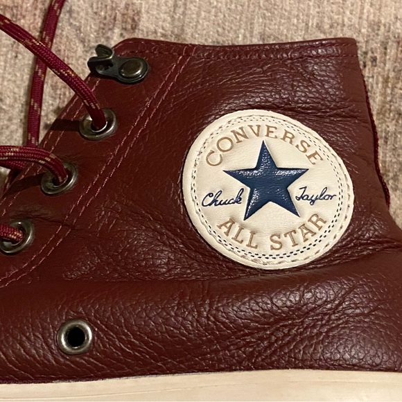 Converse burgundy leather high tops - Picture 10 of 13